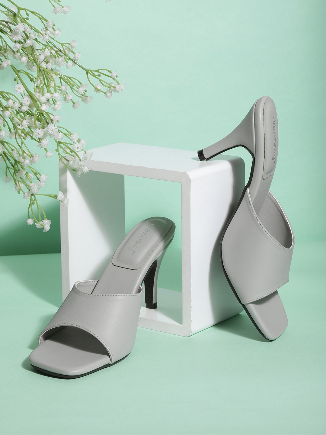 

DressBerry Women Slim Heel Sandals, Grey