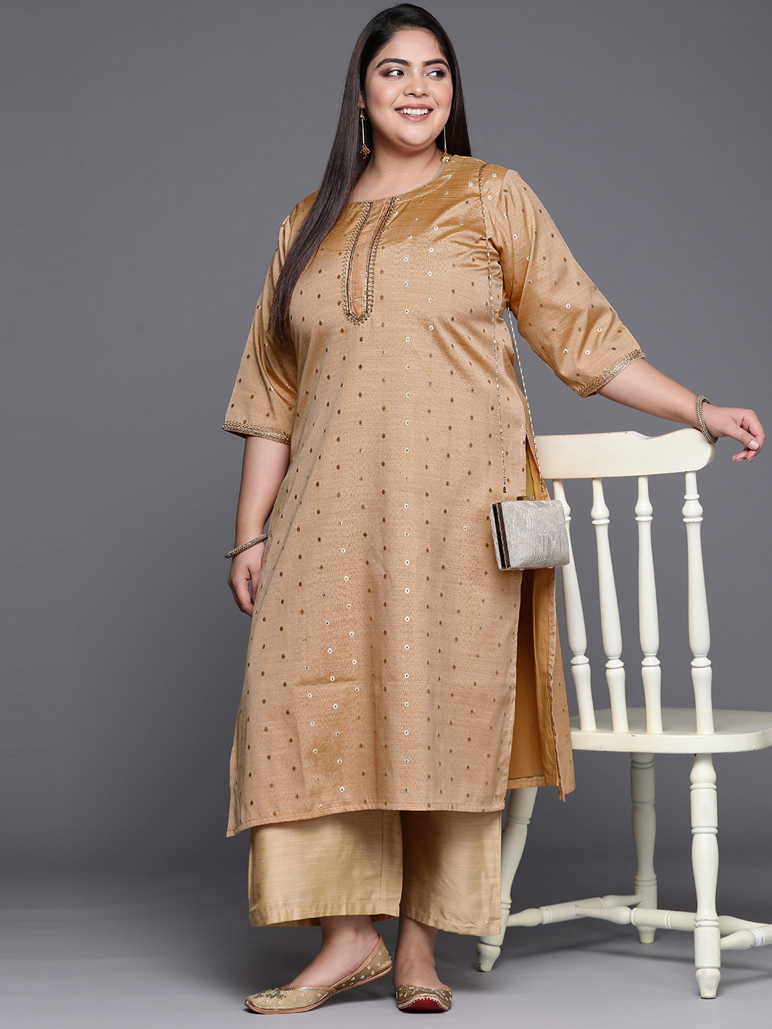 

EXTRA LOVE BY LIBAS Women Beige Straight Chanderi Silk Kurta