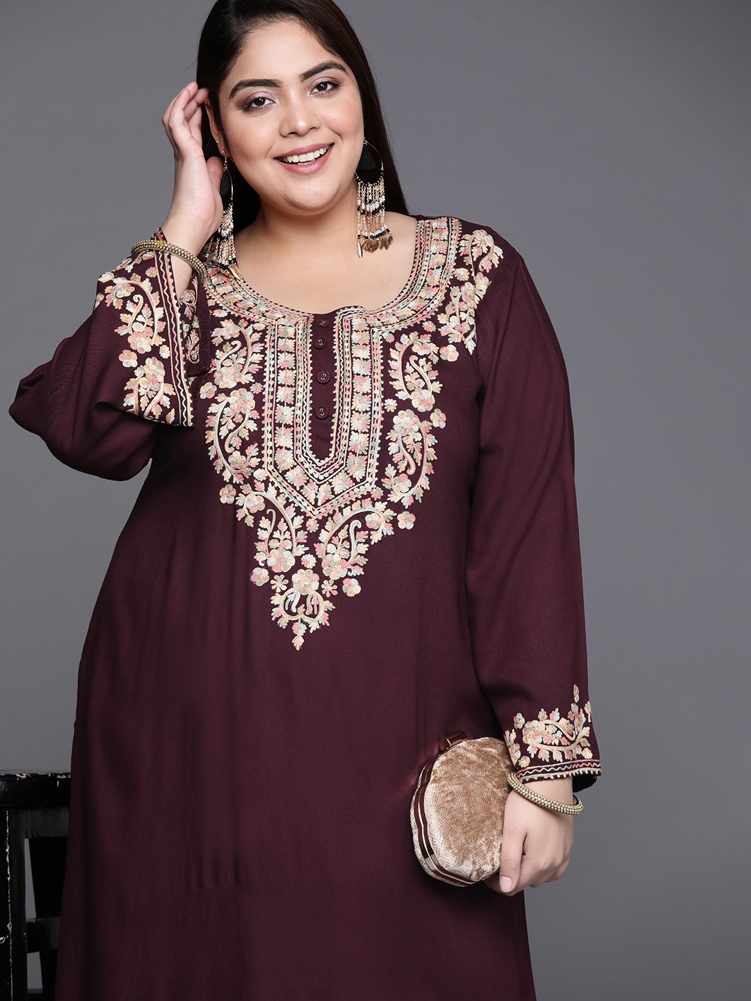 

EXTRA LOVE BY LIBAS Plus Size Women Maroon Floral Yoke Design Kurta