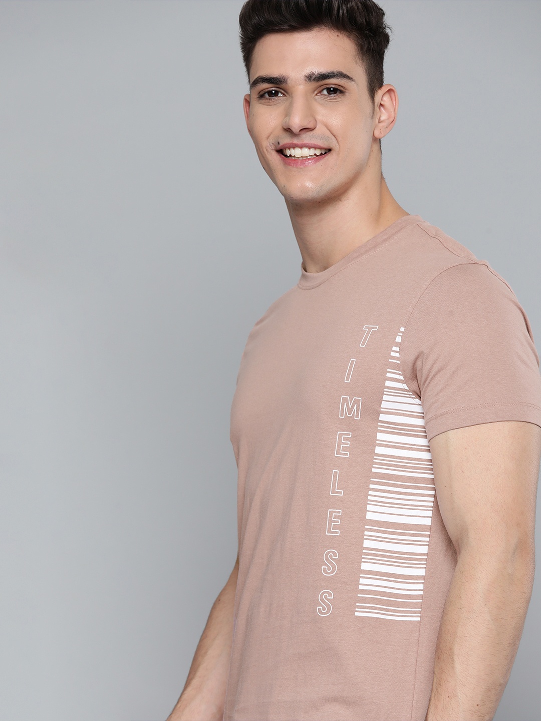 

Mast & Harbour Men Pink & White Pure Cotton Printed T-shirt