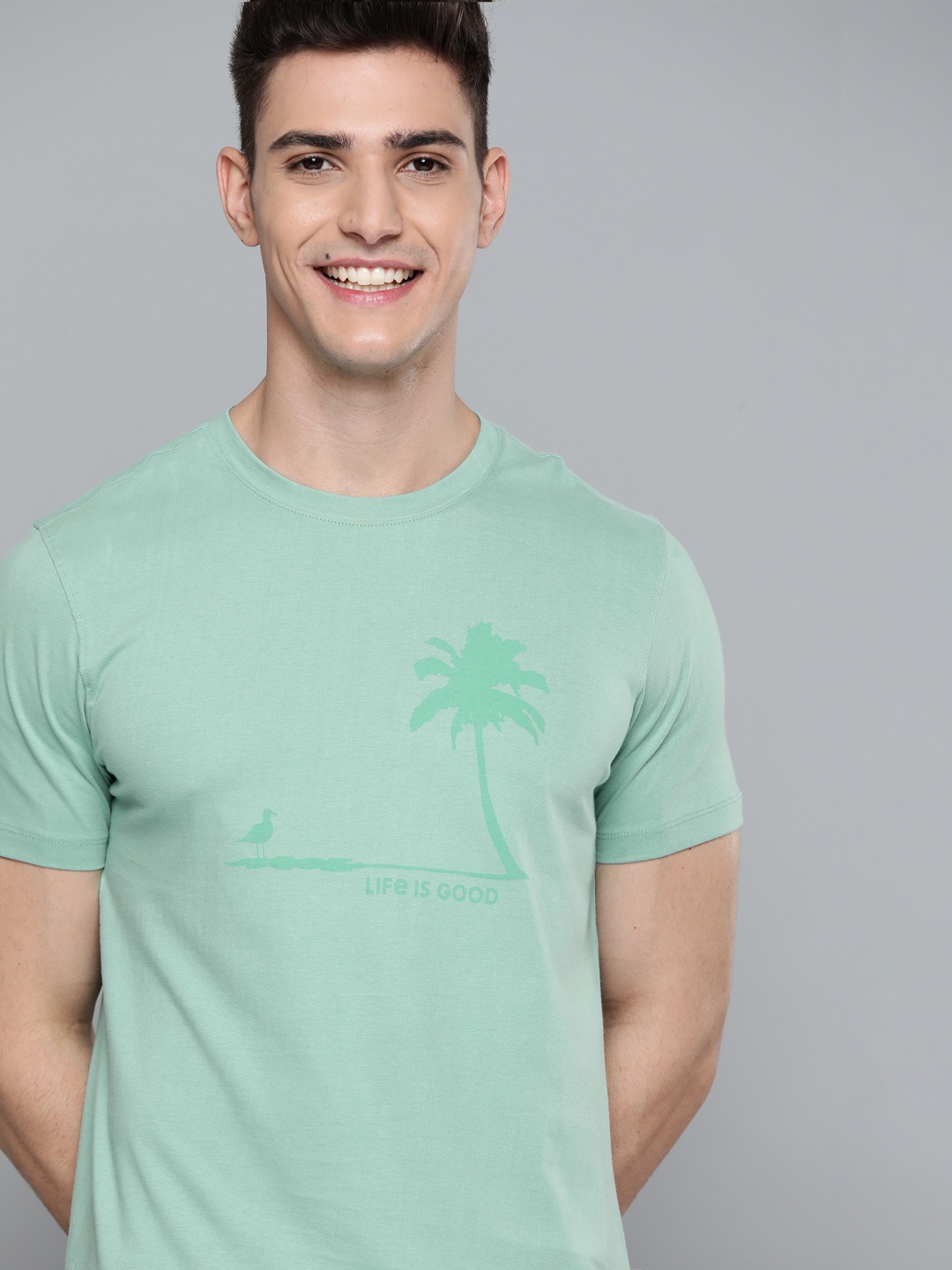 

Mast & Harbour Men Green Pure Cotton Printed Tropical T-shirt