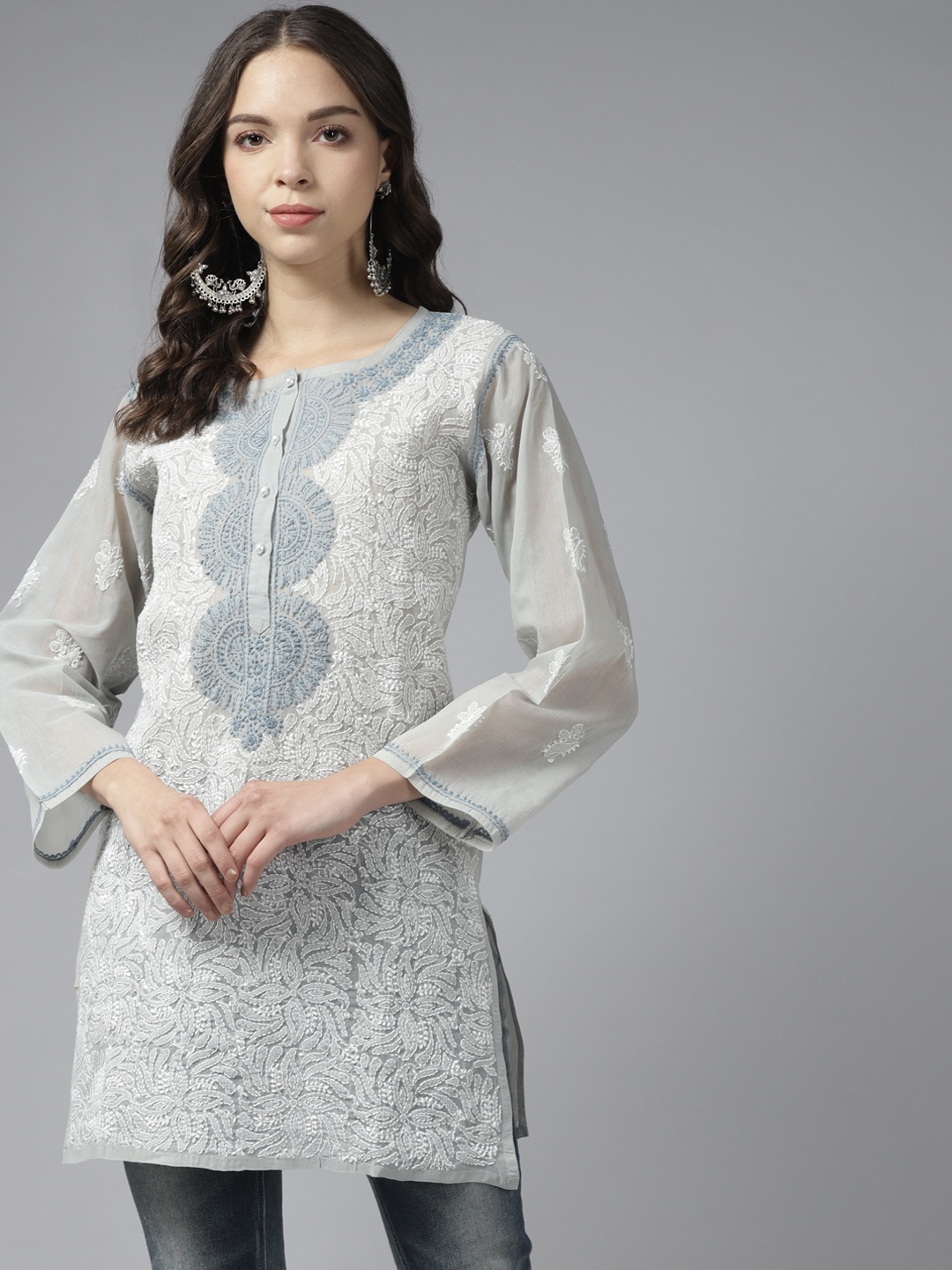 

ADA Grey & White Ethnic Motifs Embroidered Chikankari Handloom Kurti