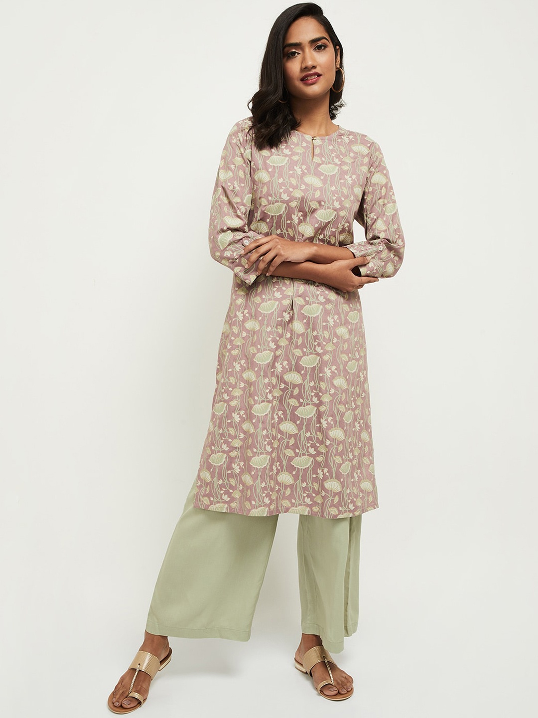 

max Women Green Floral Printed Regular Kurta with Palazzos