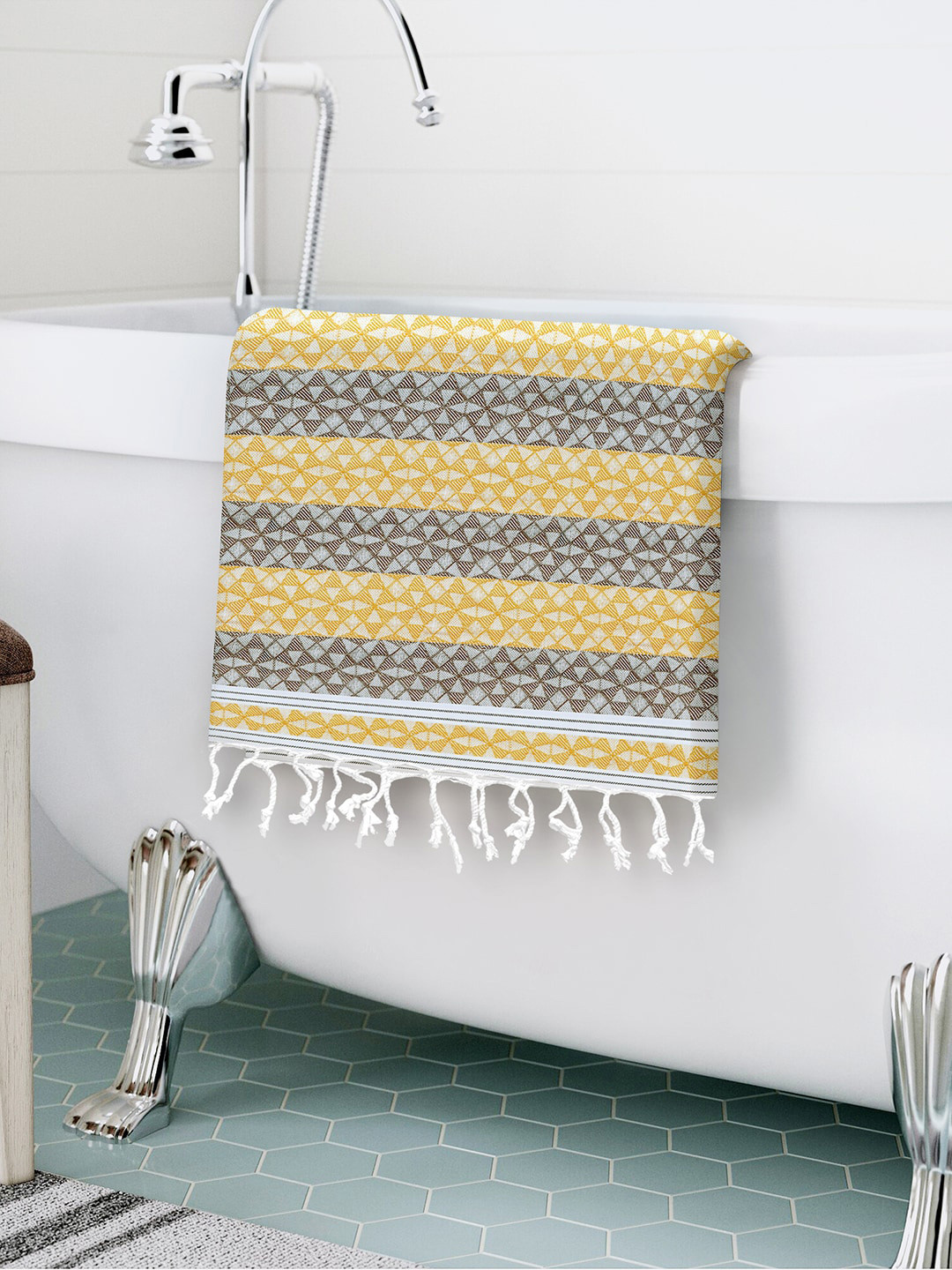 

Story@home Yellow & Brown Printed 200 GSM Pure Cotton Bath Towel