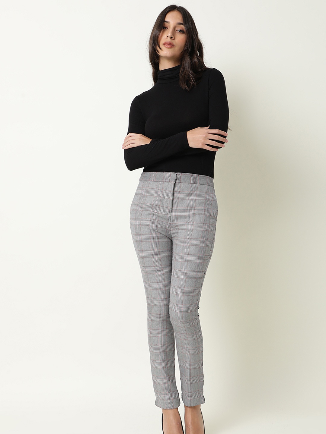 

RAREISM Women Black & Off-White Checked Slim Fit Cigarette Trousers