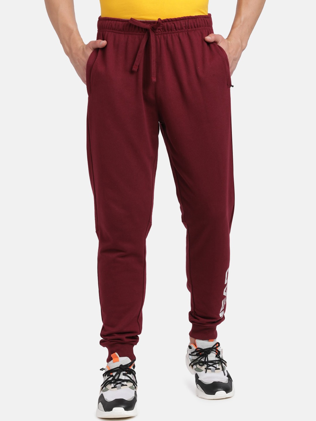 

Head Men Maroon & White Solid Joggers