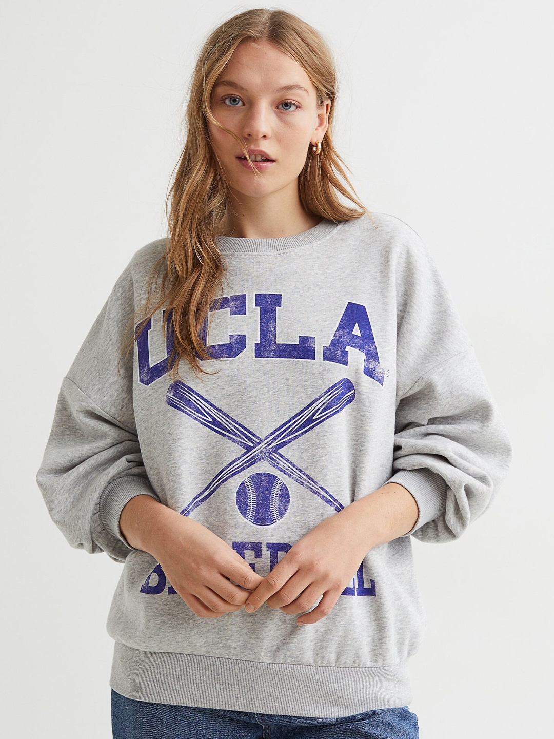 

H&M Women Grey Printed Sweatshirt