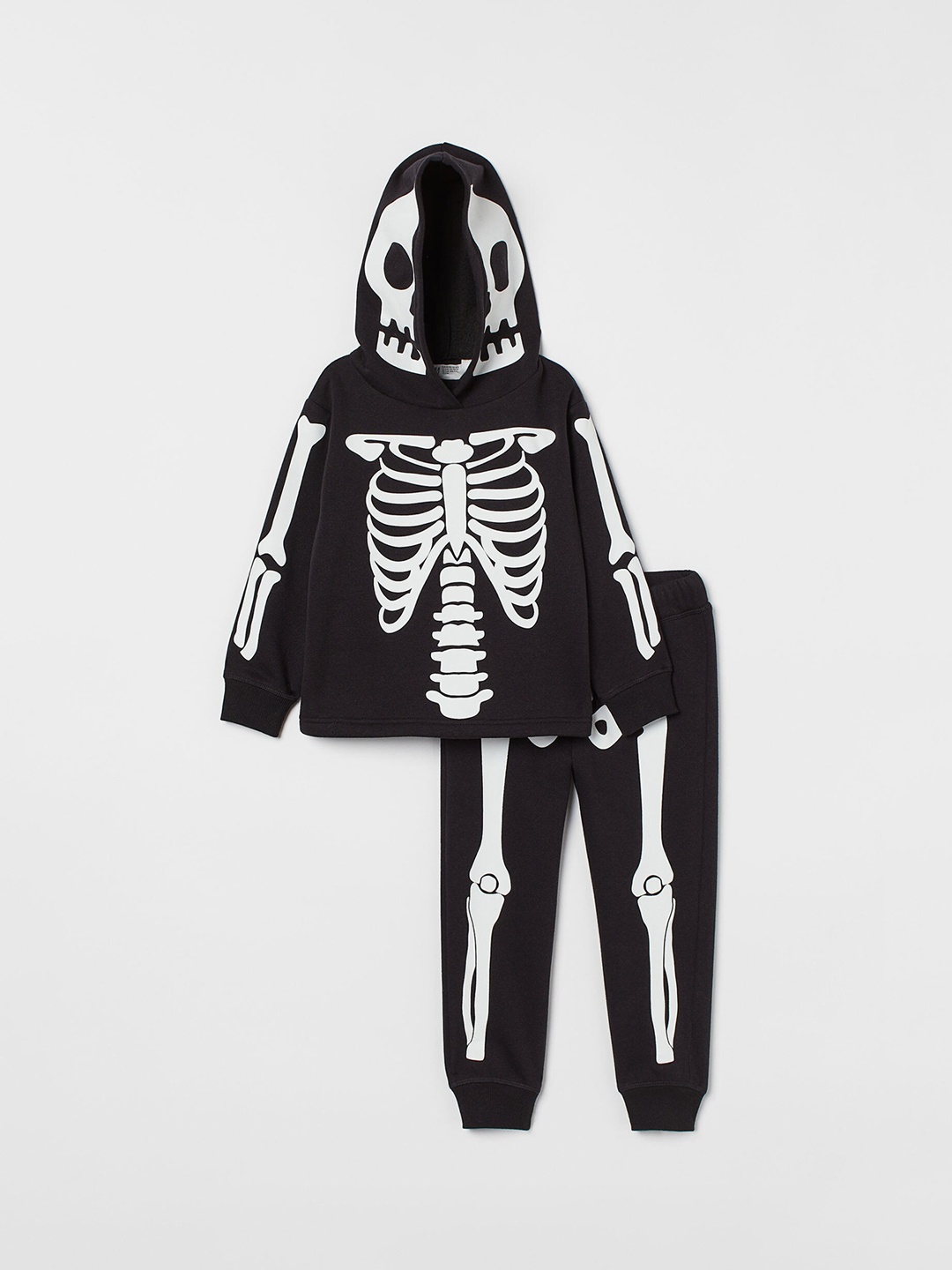 

H&M Boys 2-piece Black Skeleton Printed Set