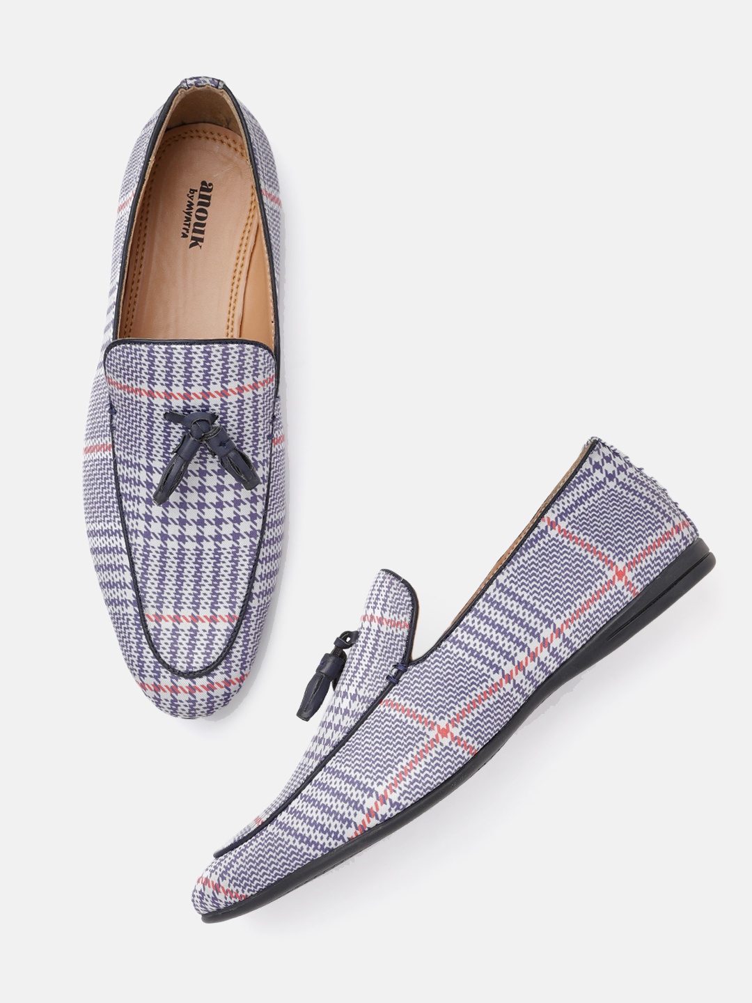 

Anouk Men White & Blue Houndstooth Printed Taselled Loafers