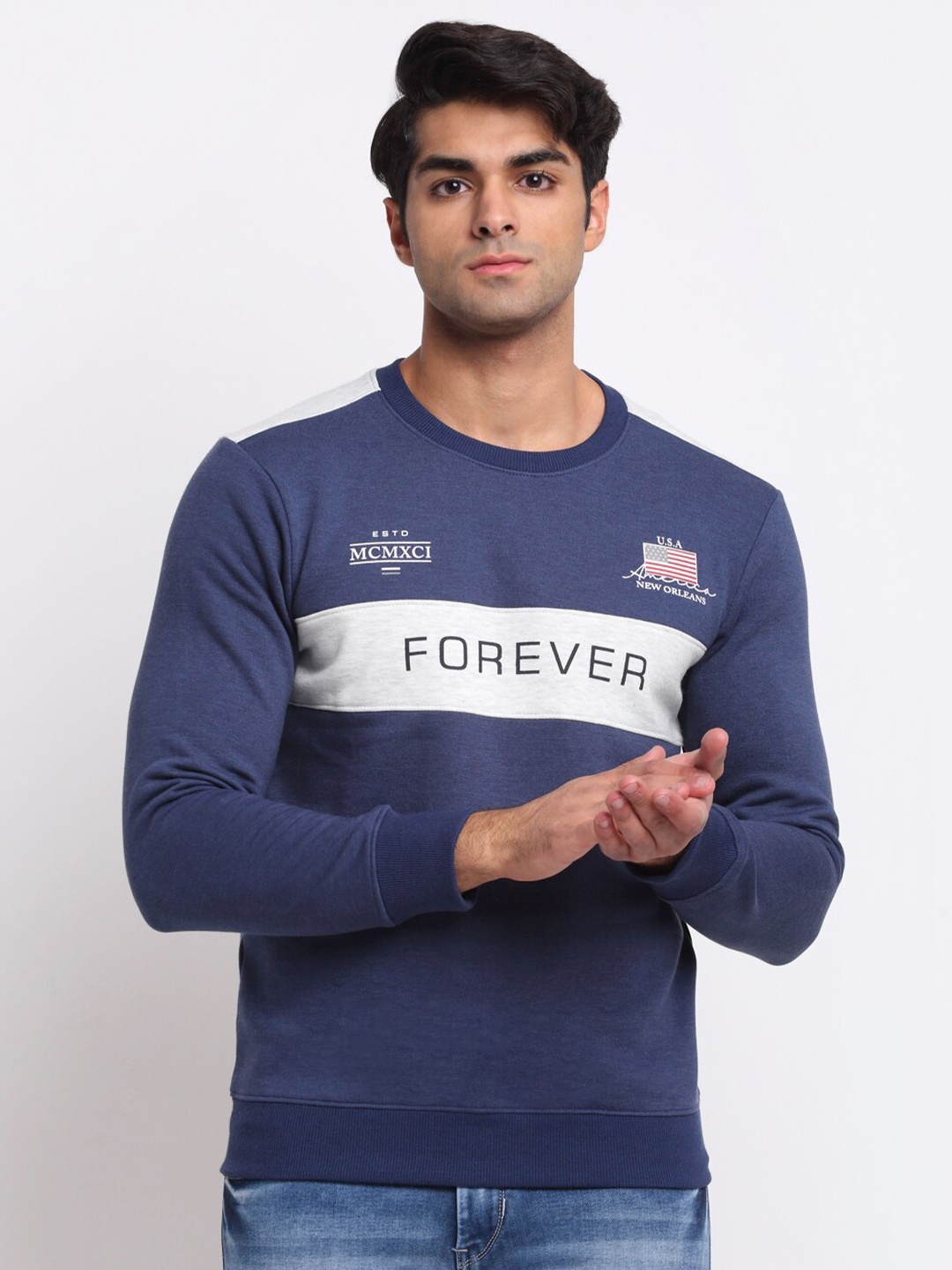 

Rodamo Men Blue Printed Sweatshirt