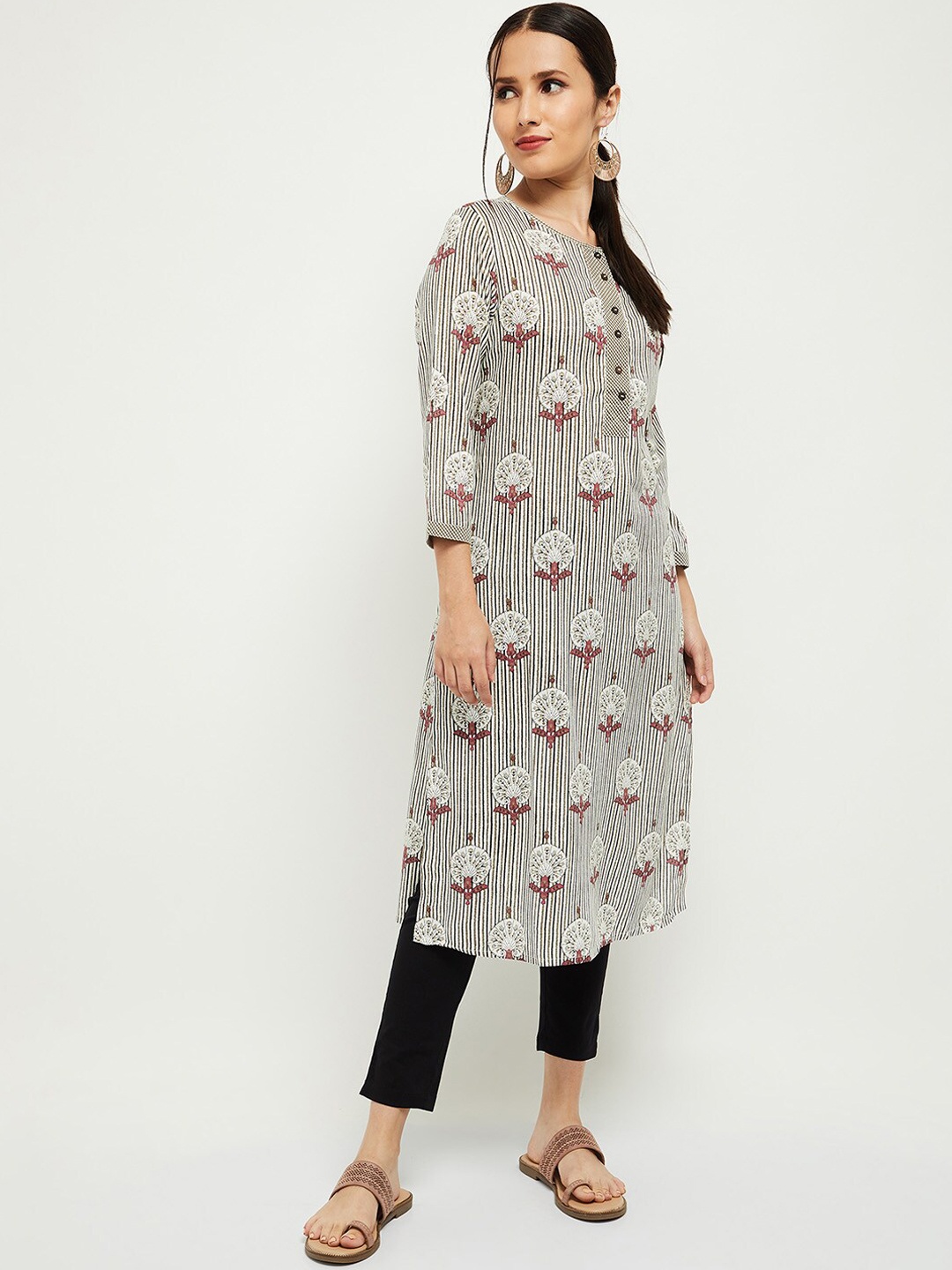 max Women Red Quirky Printed Thread Work Kurta