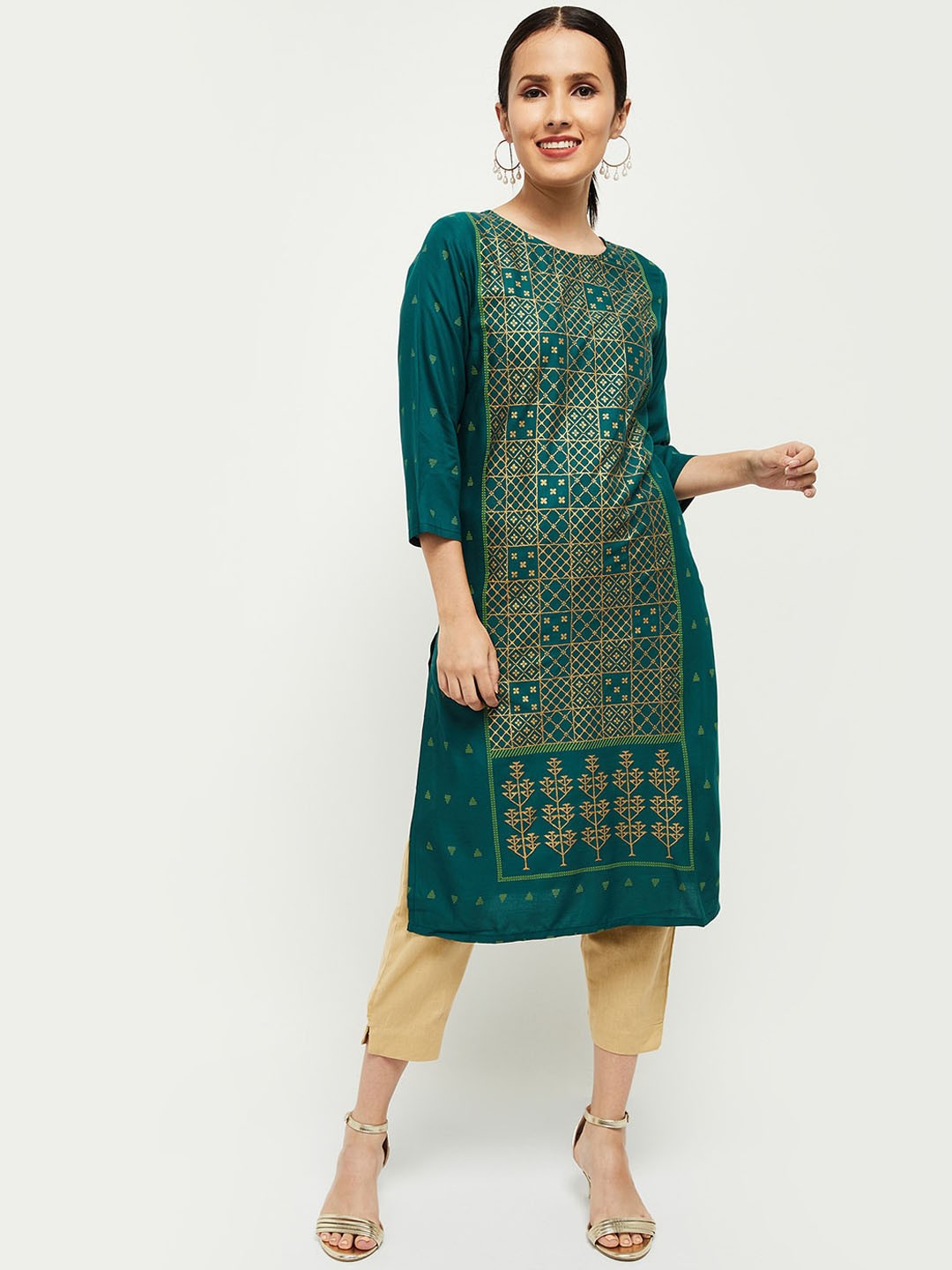 

max Women Green Geometric Embroidered Keyhole Neck Thread Work Kurta