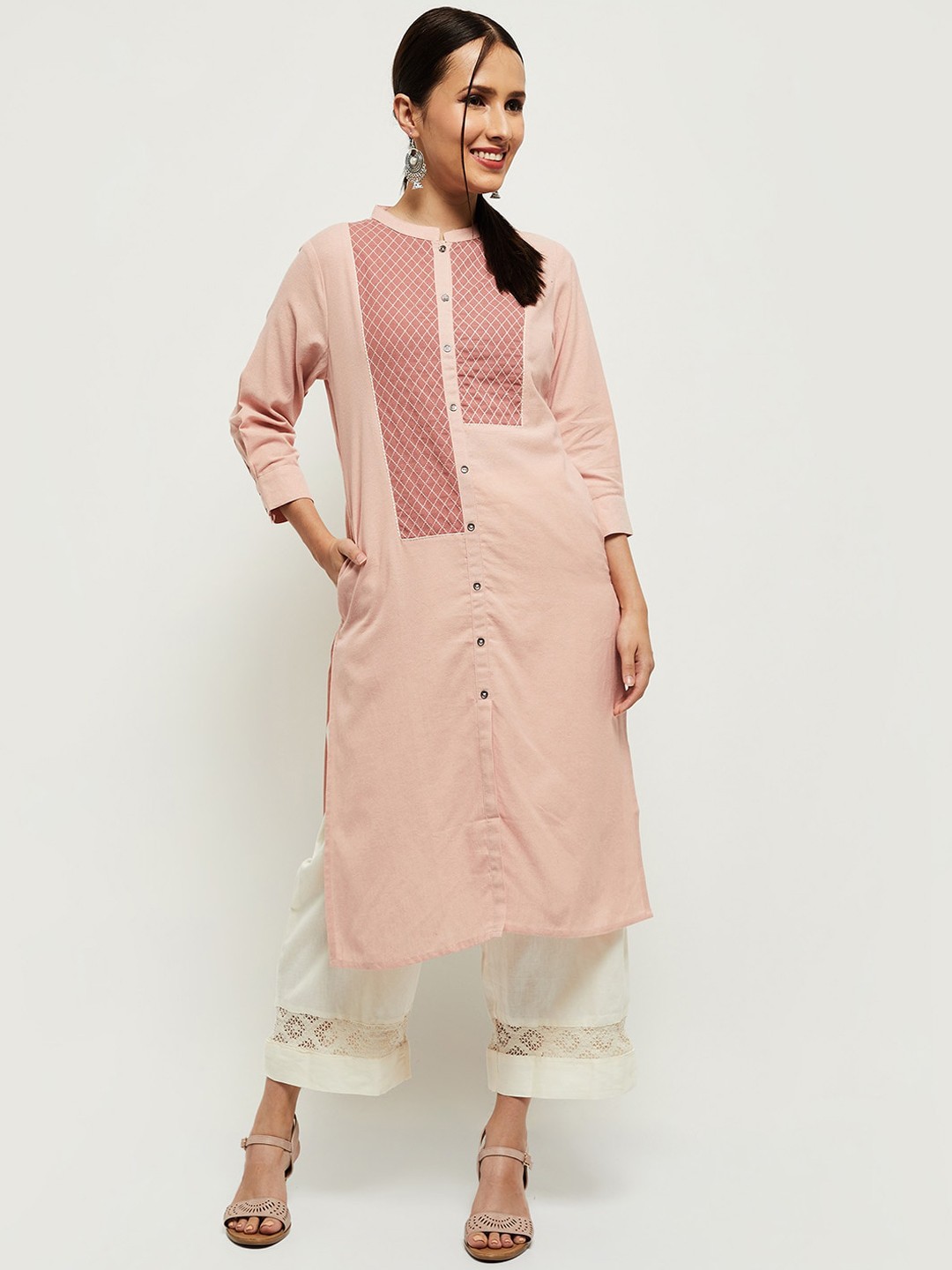 

max Women Peach-Coloured Geometric Yoke Design Keyhole Neck Flared Sleeves Thread Work Kurta
