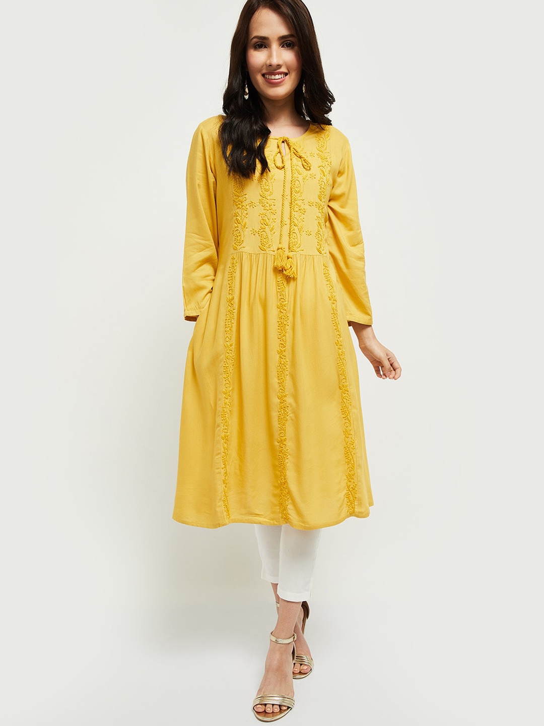 

max Women Mustard Yellow Geometric Yoke Design Keyhole Neck Flared Sleeves Thread Work Anarkali Kurta