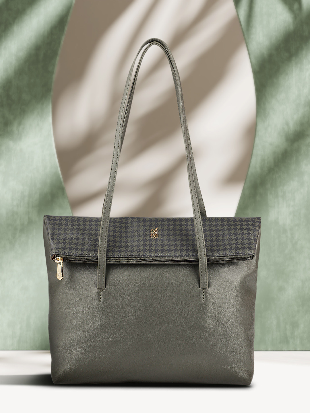 

Baggit Olive Green Solid LXE CEASE E ASHLYN Structured Shoulder Bag with Print Detail