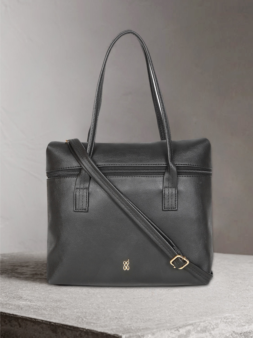 

Baggit Black Solid Shoulder Bag