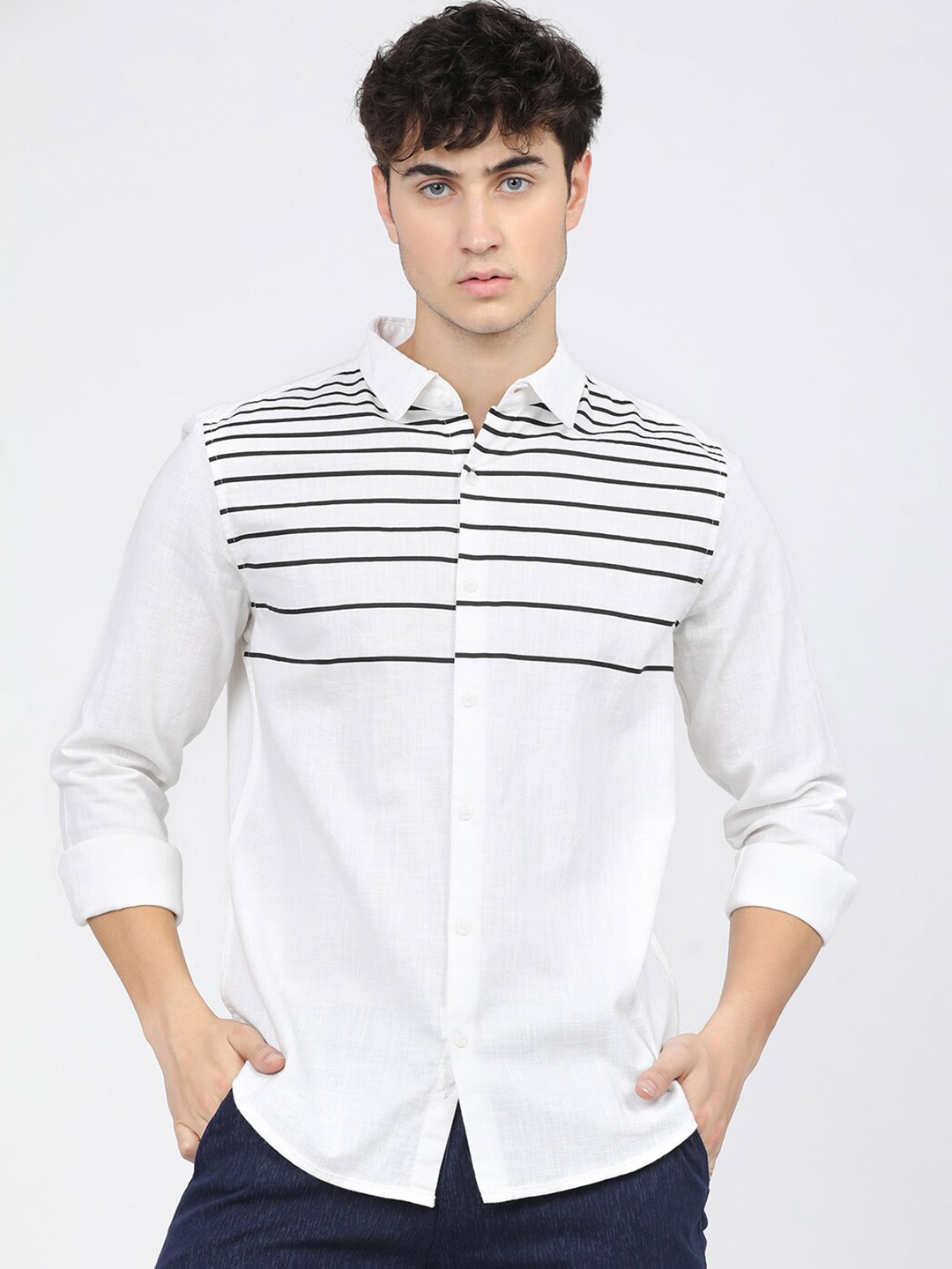 

KETCH Men Slim Fit Horizontal Striped Casual Shirt, White