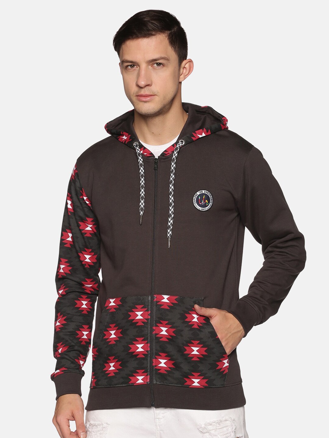 

UrGear Men Grey Printed Hooded Sweatshirt