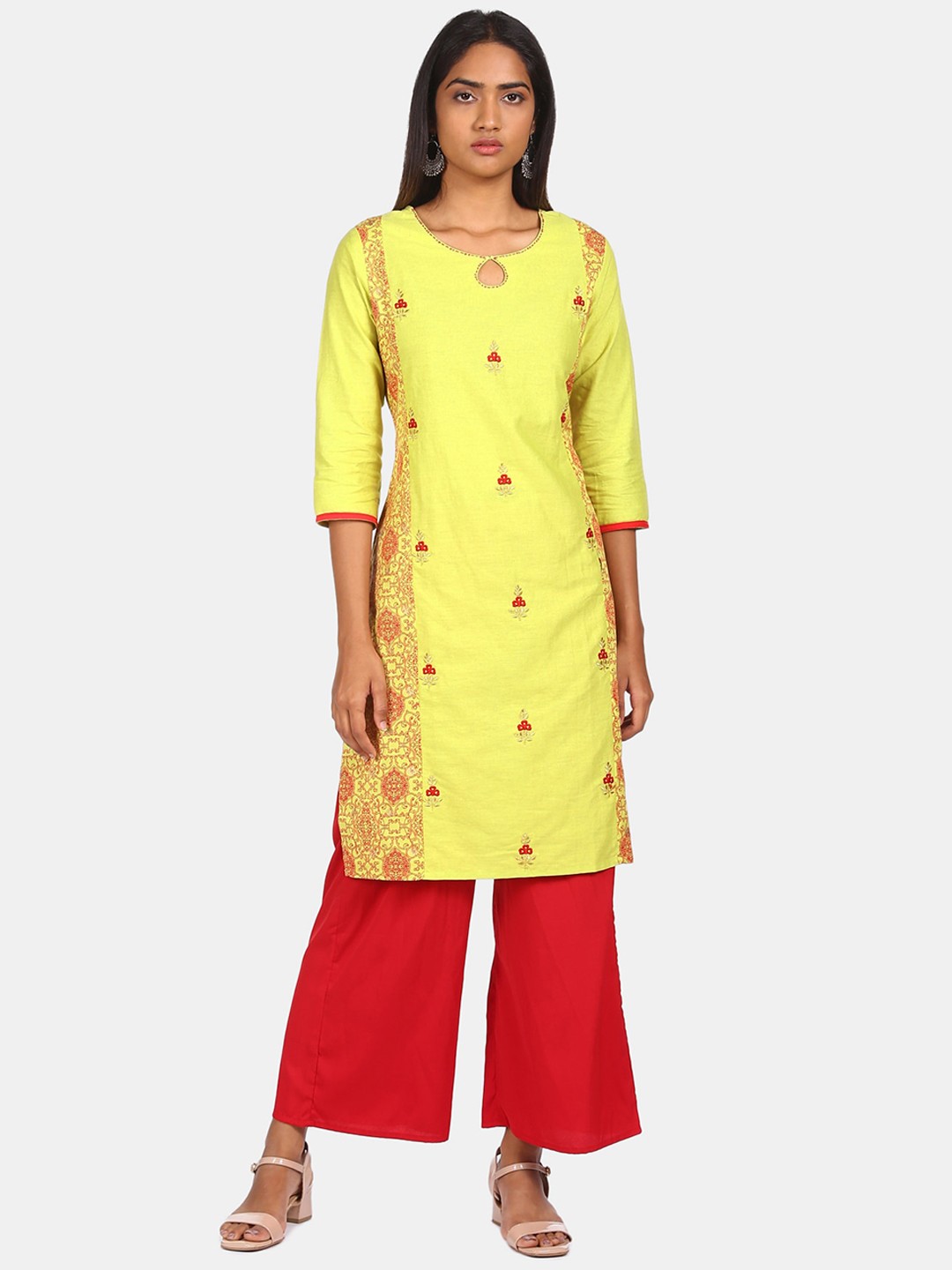 

Karigari Women Green Floral Embroidered Mirror Work Kurta