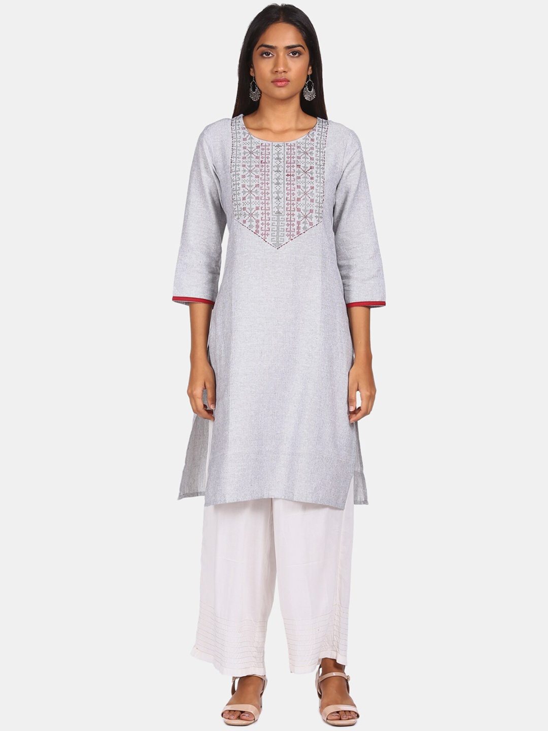 

Karigari Women Grey Ethnic Motifs Yoke Design Flared Sleeves Thread Work Kurta