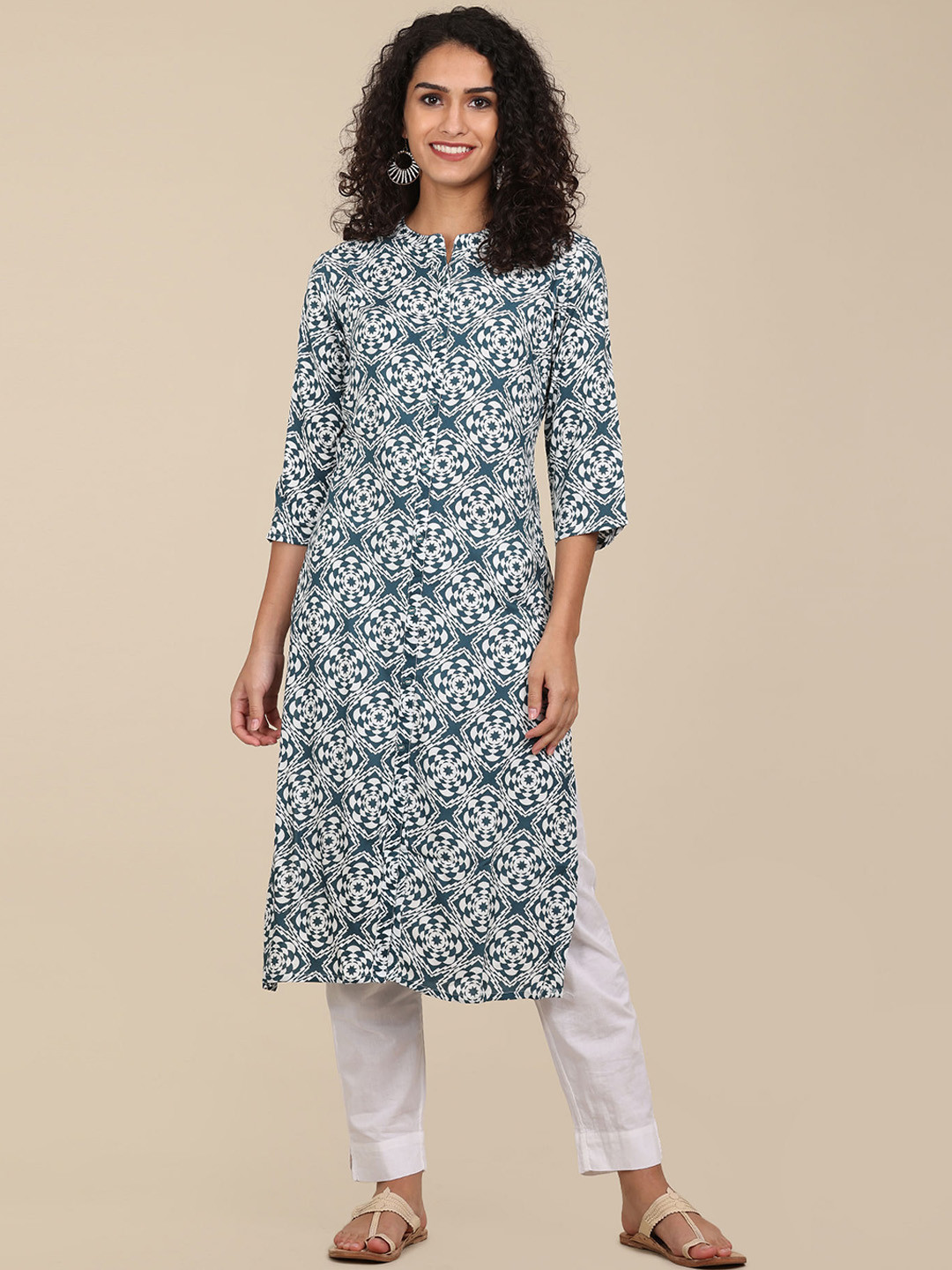 

Karigari Women Blue Floral Printed Kurta