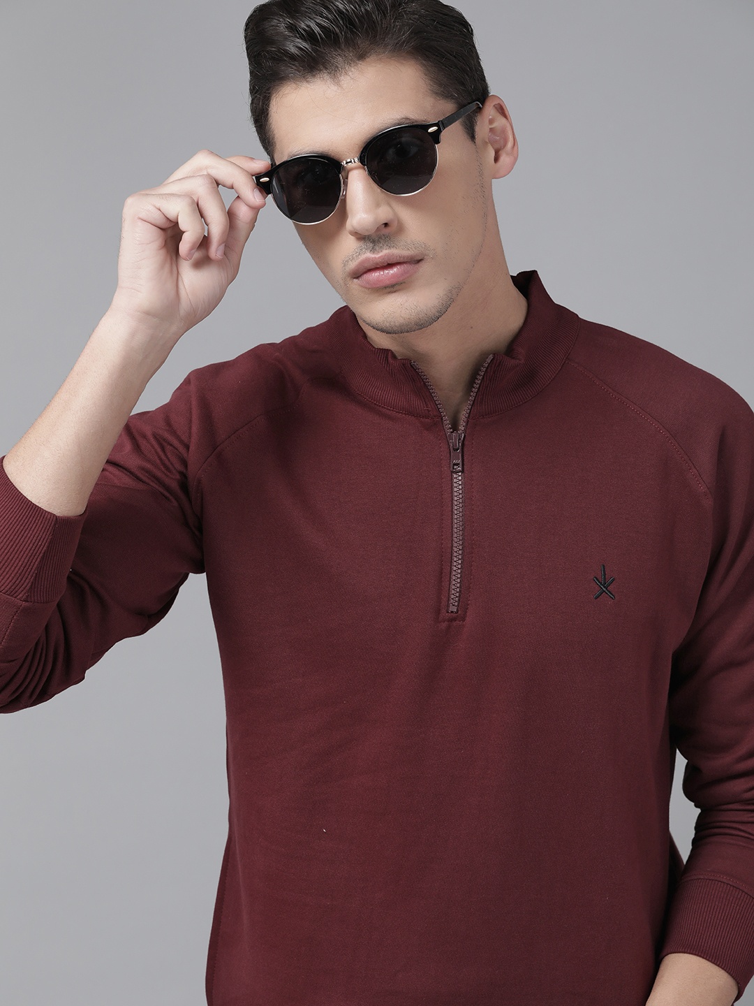 

The Roadster Lifestyle Co Men Maroon Sweatshirt