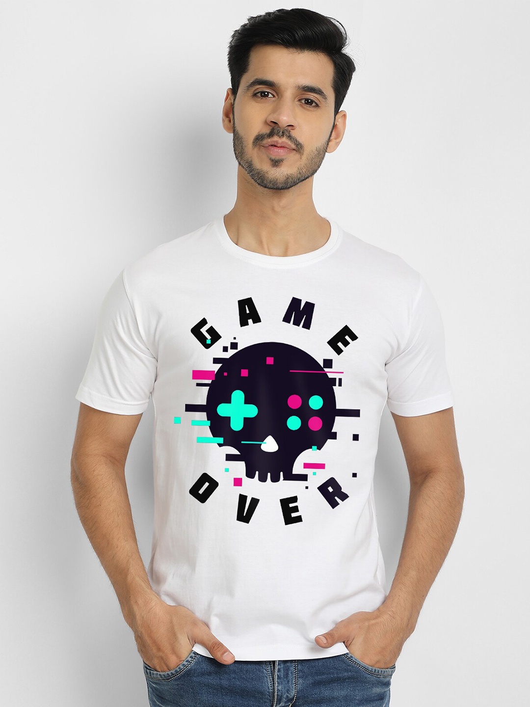 

THREADCURRY Men White & Black Printed Cotton T-shirt