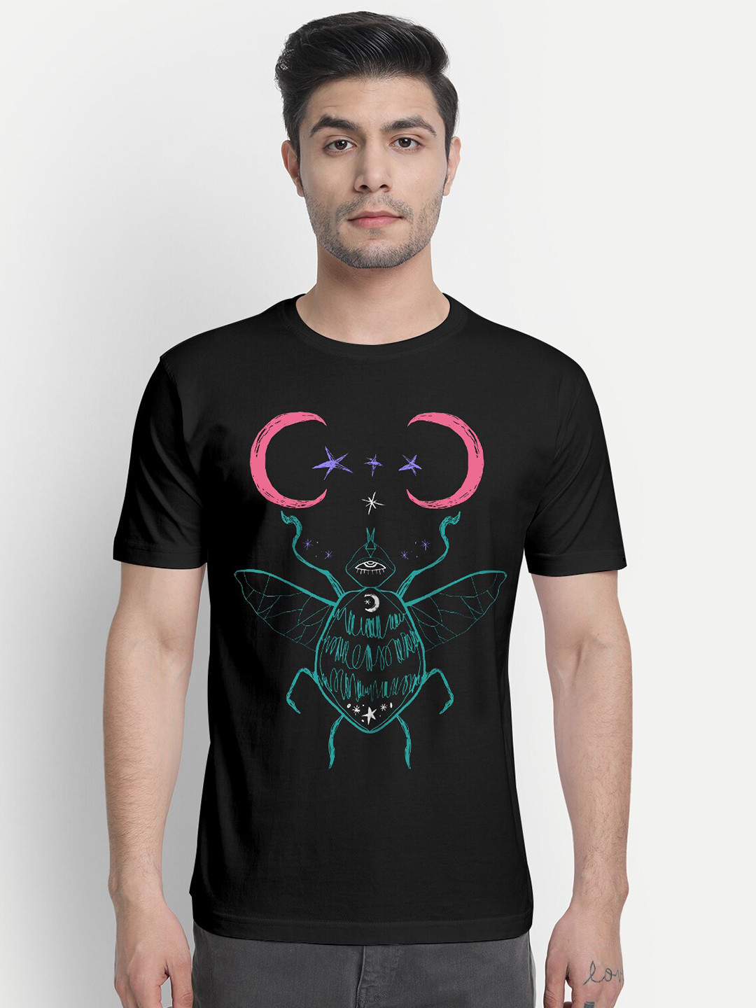 

THREADCURRY Men Black Graphic Printed T-shirt