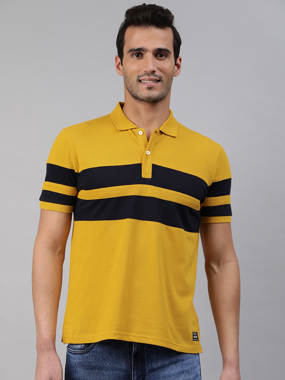 

abof Men Yellow & Black Printed Polo Collar Pure Cotton T-shirt