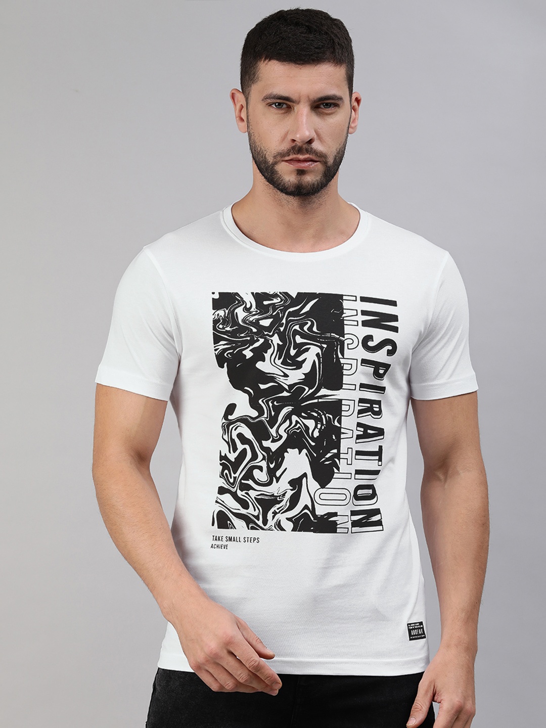 

abof Men White & Black Printed T-shirt