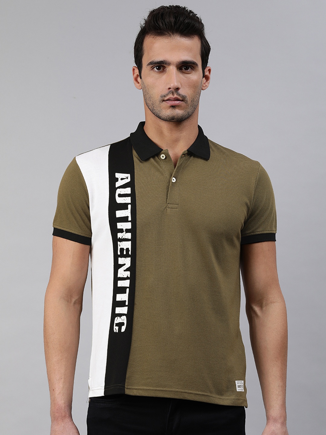 

abof Men Khaki & Black Typography Printed Polo Collar T-shirt