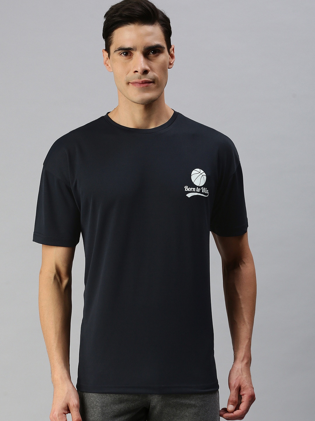 

abof Men Black & White Extended Sleeves T-shirt