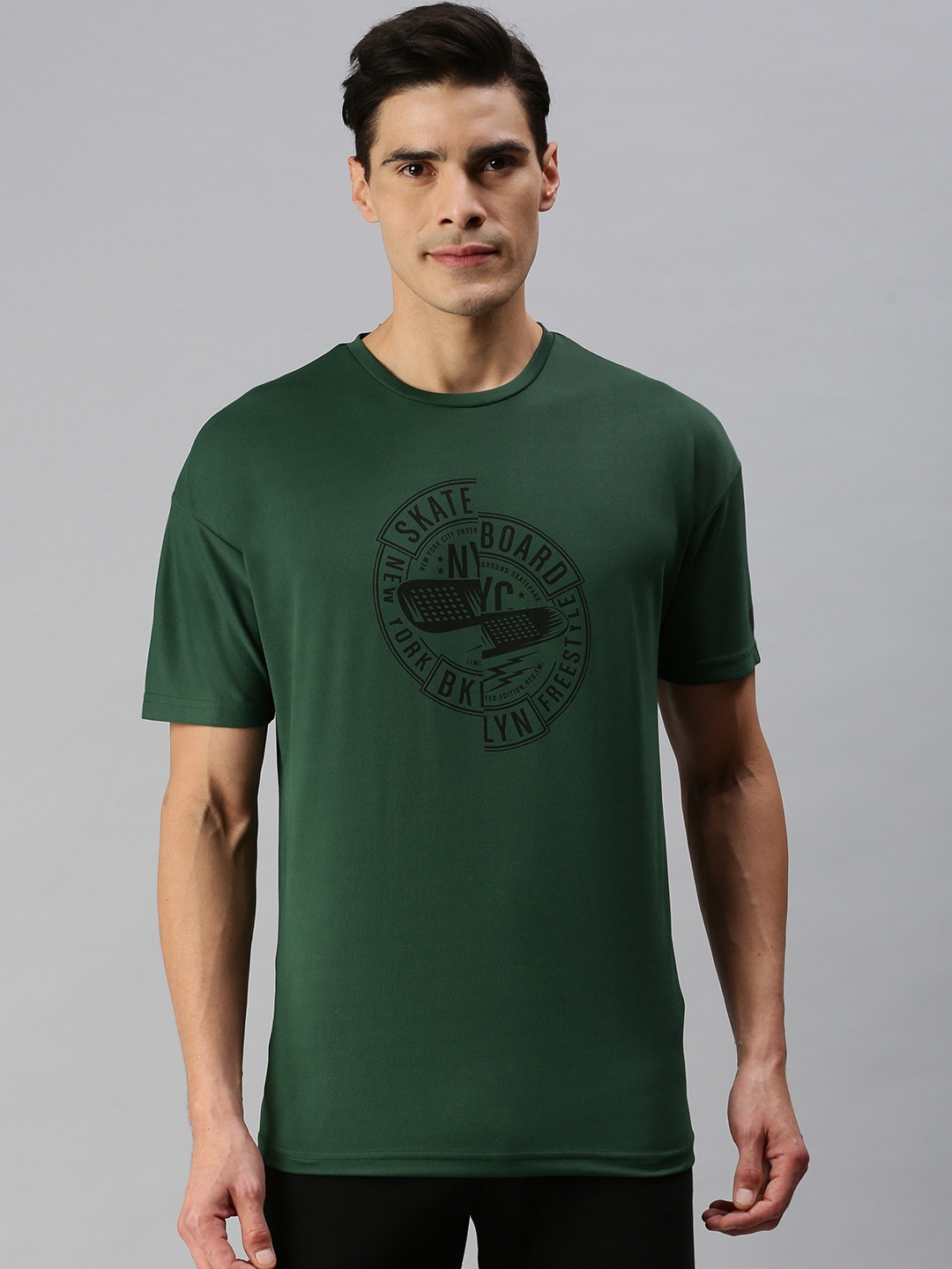 

abof Men Olive Green & Black Printed Casual T-shirt