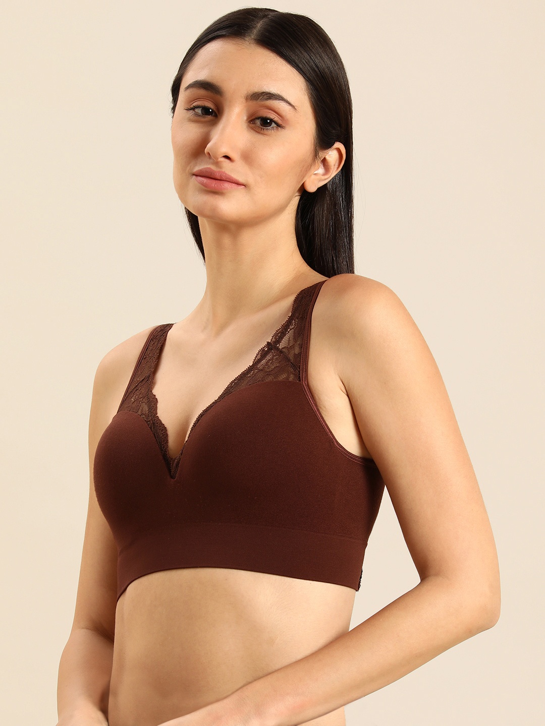 

Wacoal Brown Serena Solid Lightly Padded Lace Bra All Day Comfort