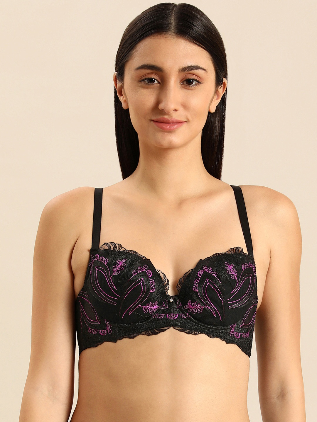 

Wacoal Black Floral Bra Underwired Lightly Padded IB4417-BL