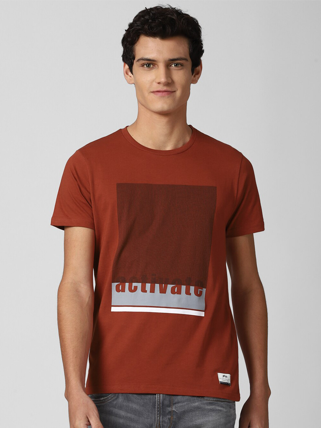 

Peter England Casuals Men Maroon Typography Printed Cotton Slim Fit T-shirt