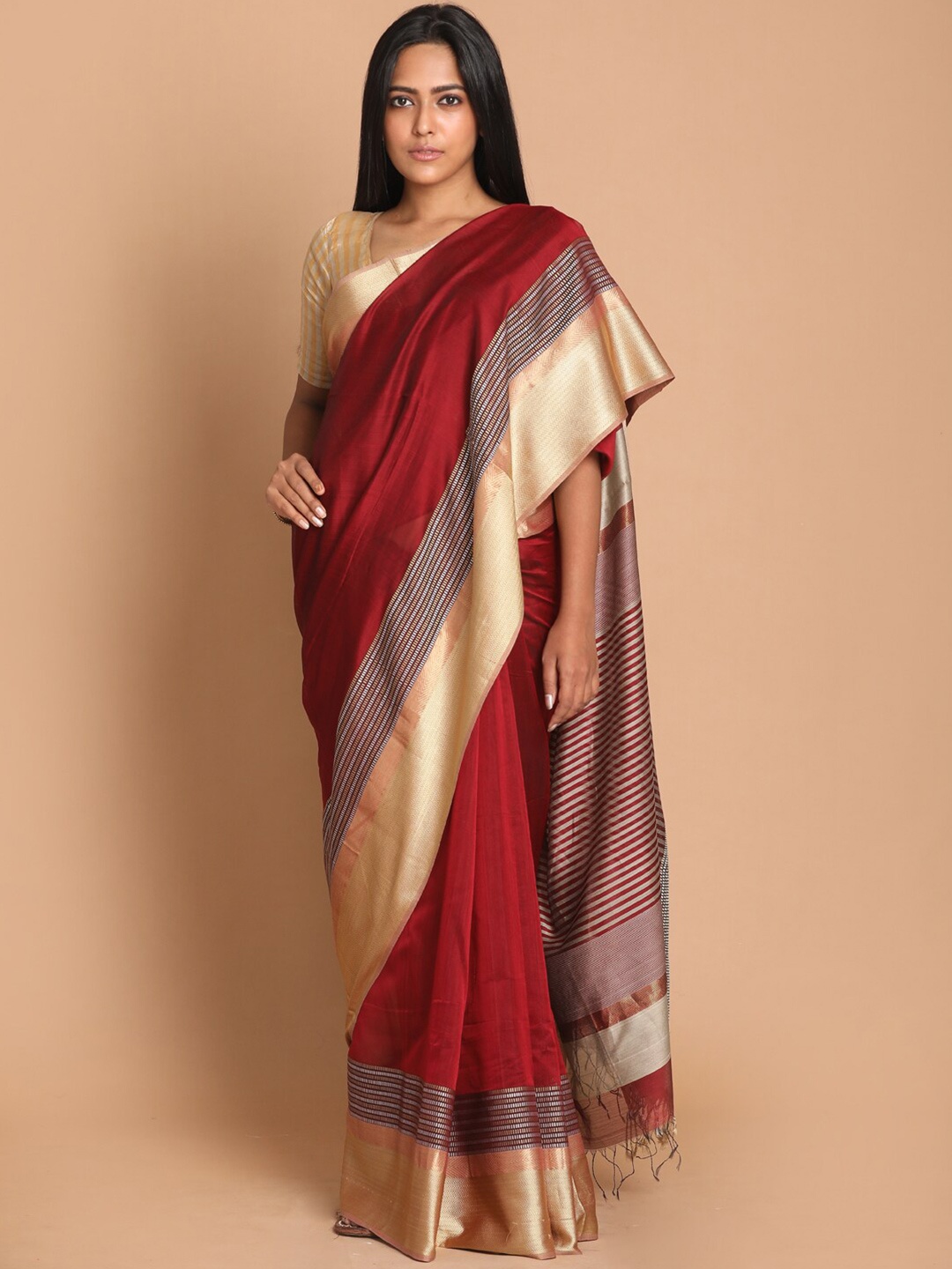 

Indethnic Maroon & Gold-Toned Woven Design Zari Silk Cotton Maheshwari Saree