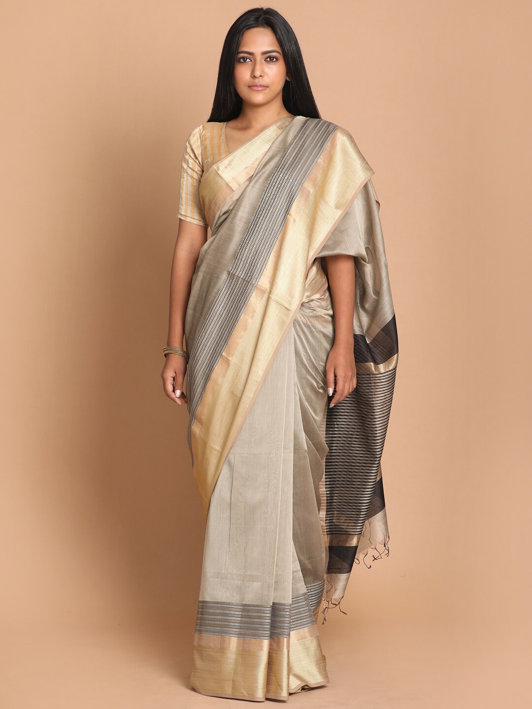 

Indethnic Tan & Grey Zari Silk Cotton Maheshwari Saree