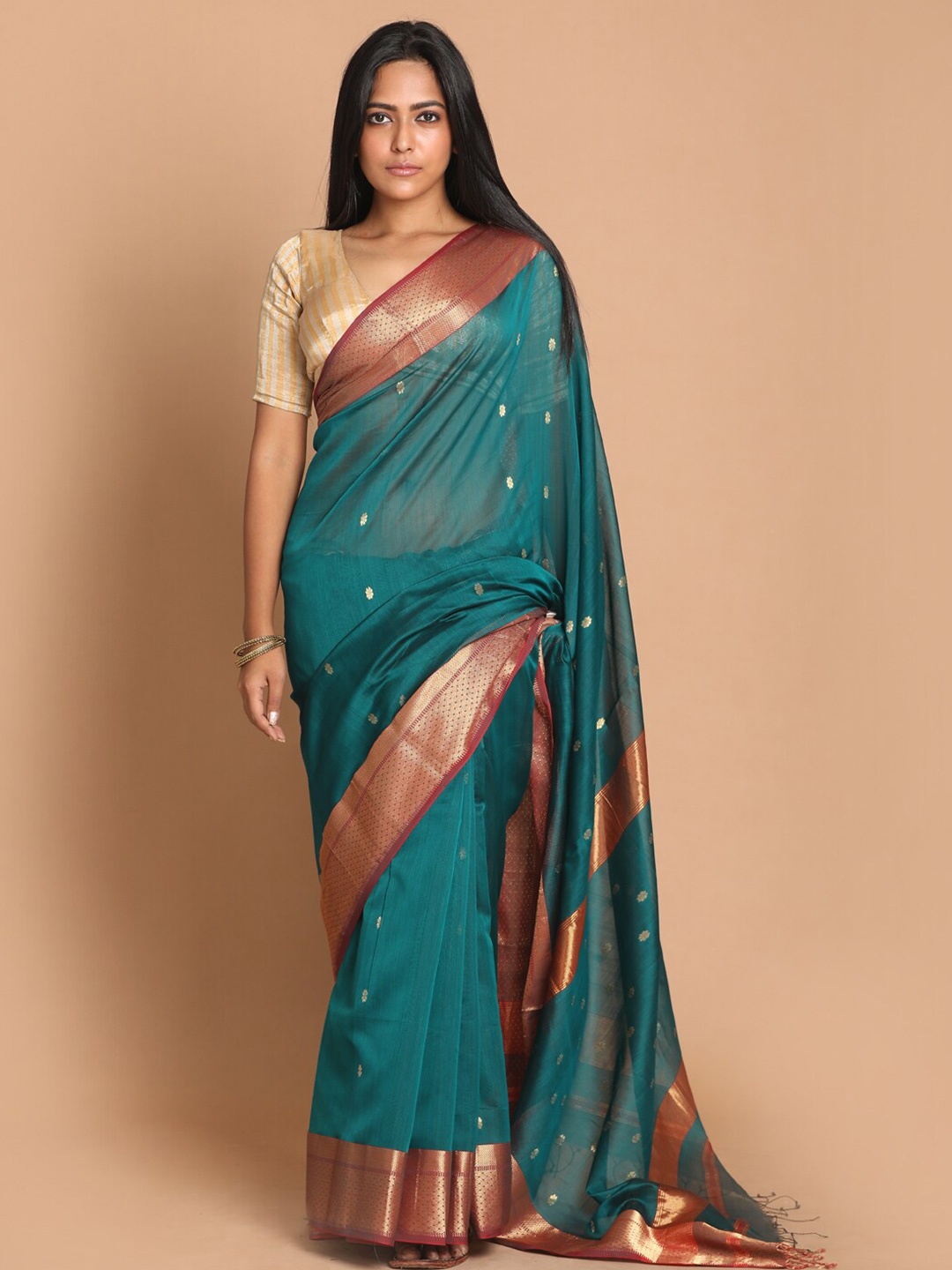 

Indethnic Green & Red Floral Zari Silk Cotton Maheshwari Saree