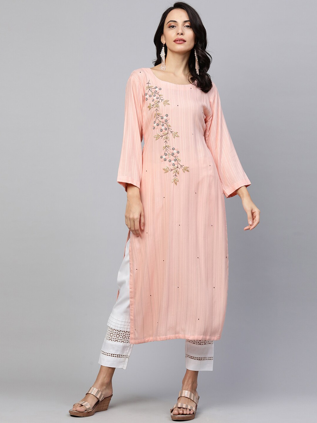 

FASHOR Women Peach-Coloured Striped & Hand Embroidered Straight Kurta
