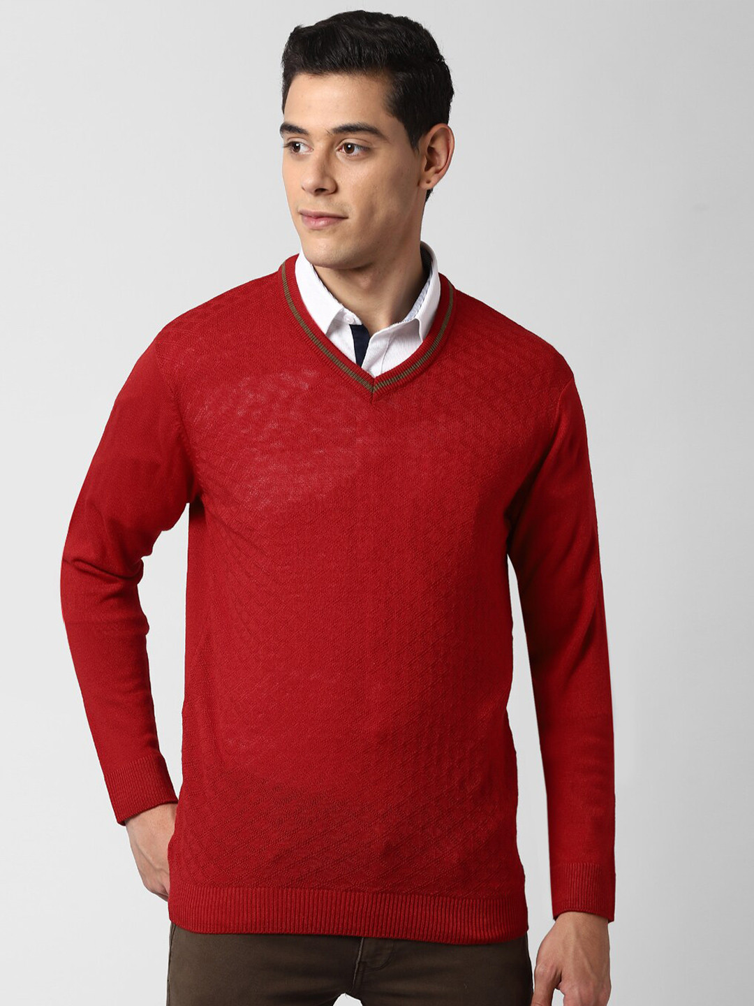 

Peter England Casuals Men Red Solid Acrylic Pullover Sweater
