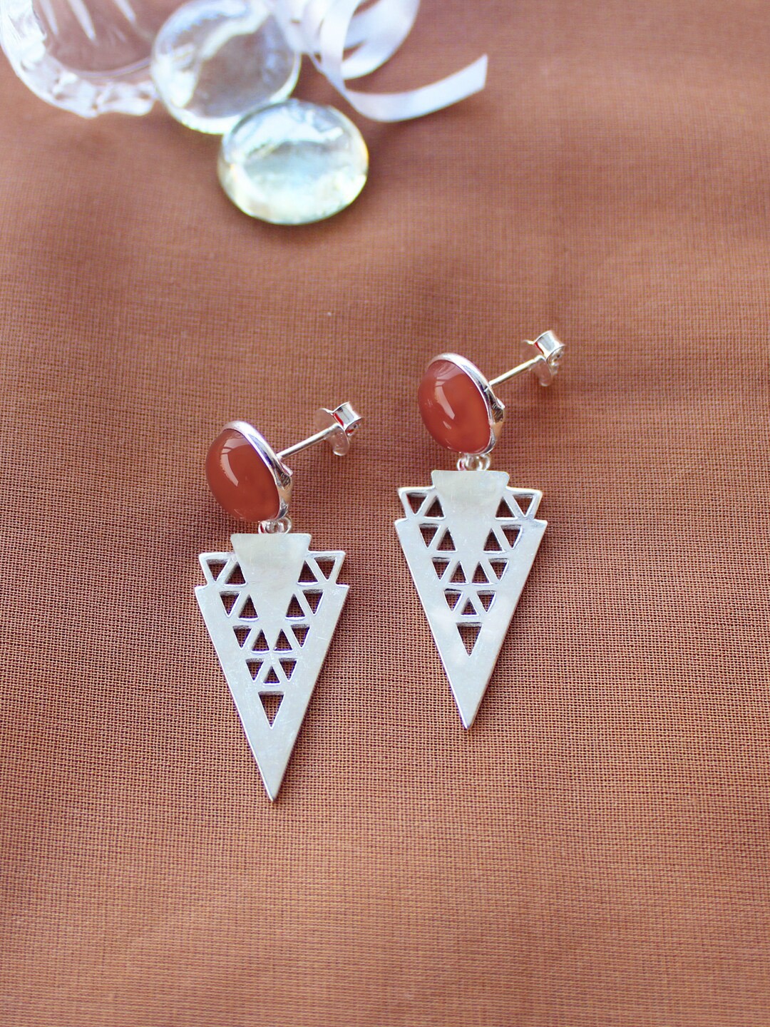 

ERILINE JEWELRY Silver-Toned Contemporary Drop Earrings