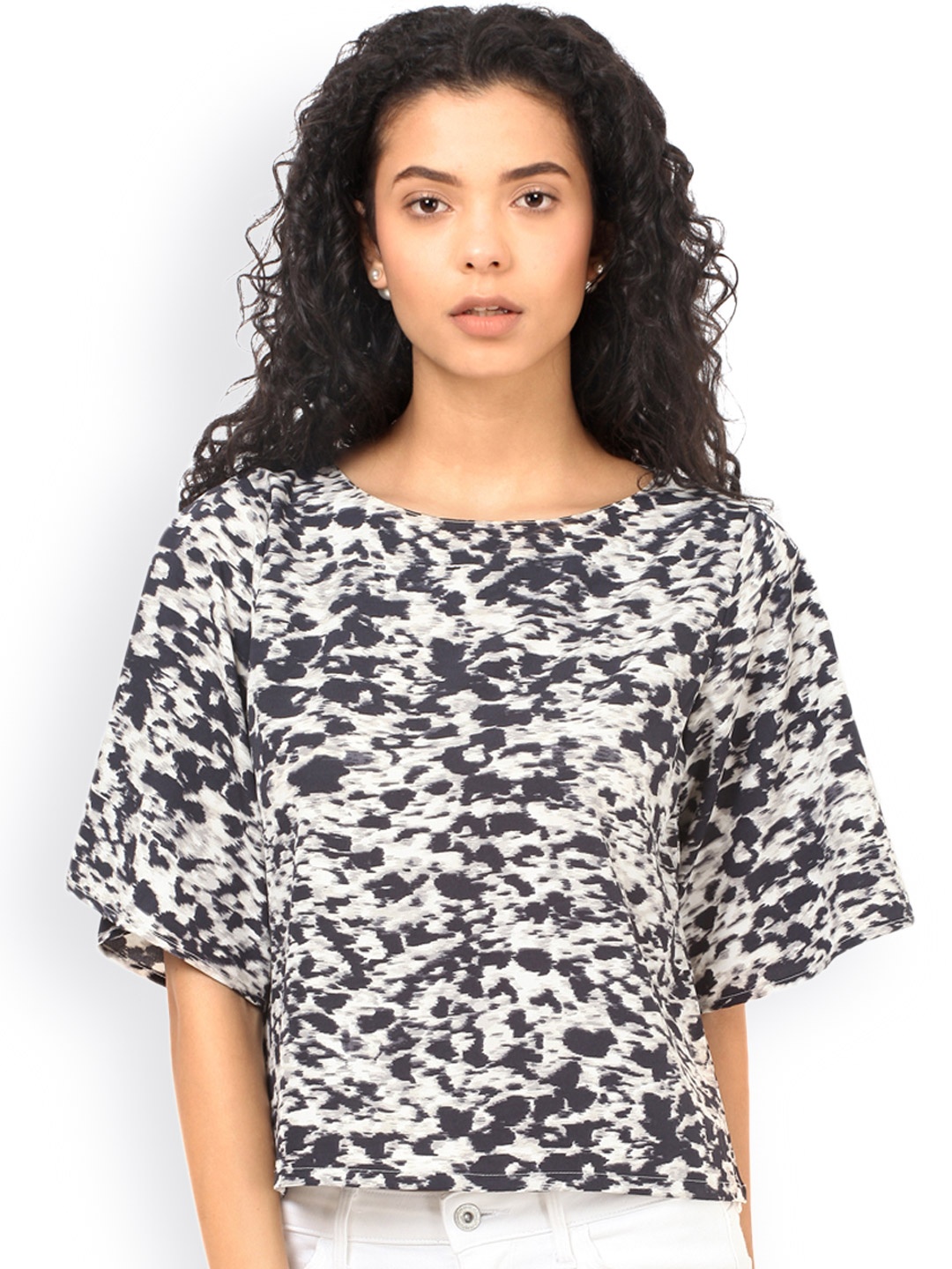 

Besiva Women Black Printed Top