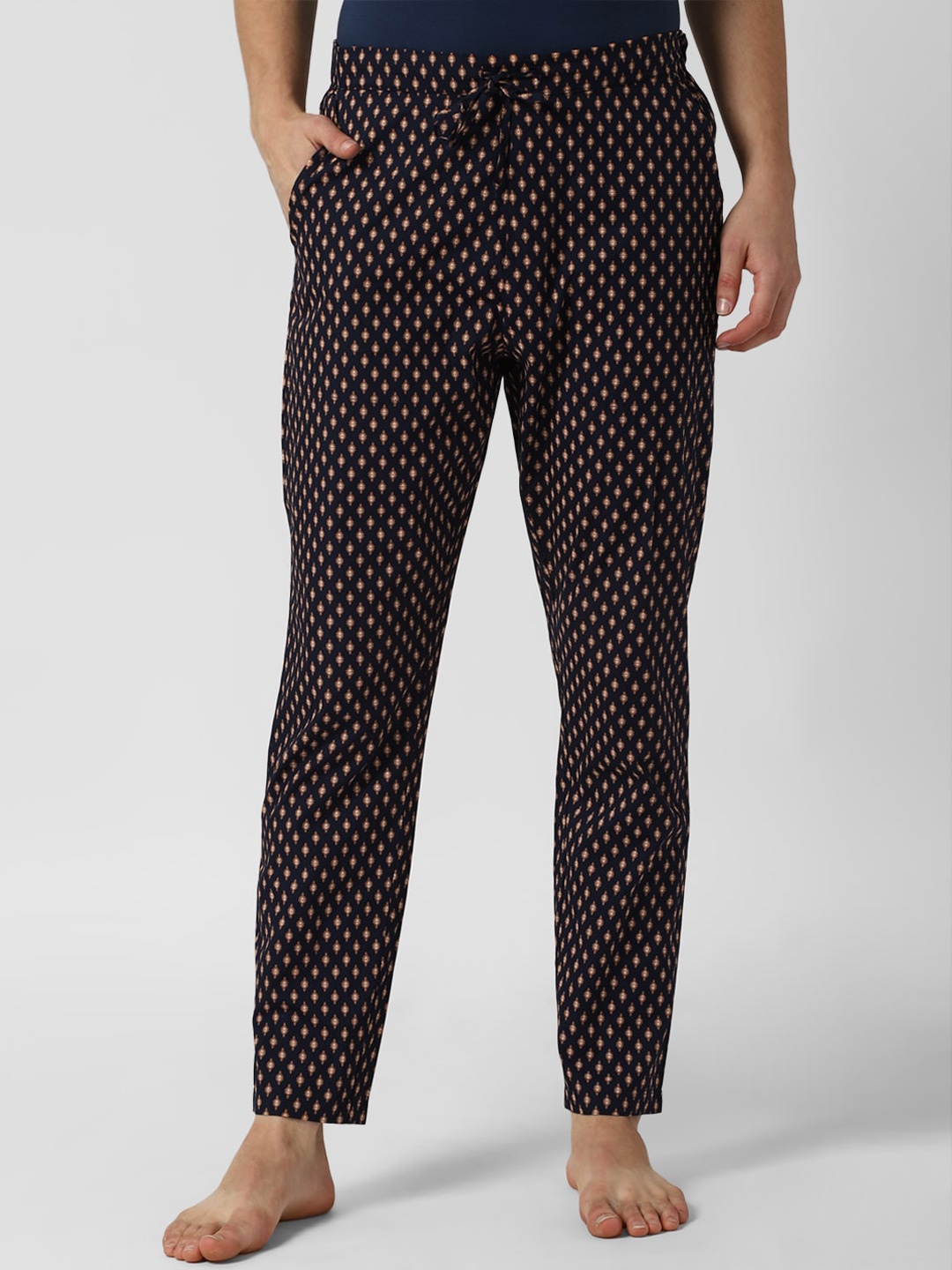 

Peter England Men Black & Brown Printed Cotton Lounge Pants