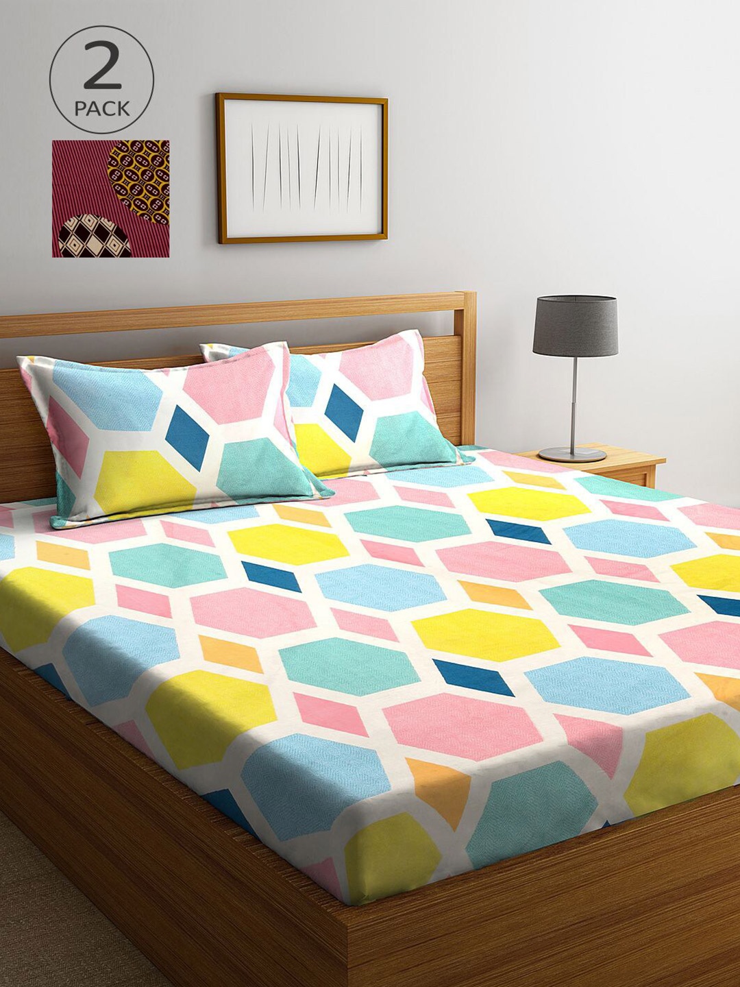 

KLOTTHE Yellow & Maroon Geometric 210 TC 2 King Bedsheets with 4 Pillow Covers