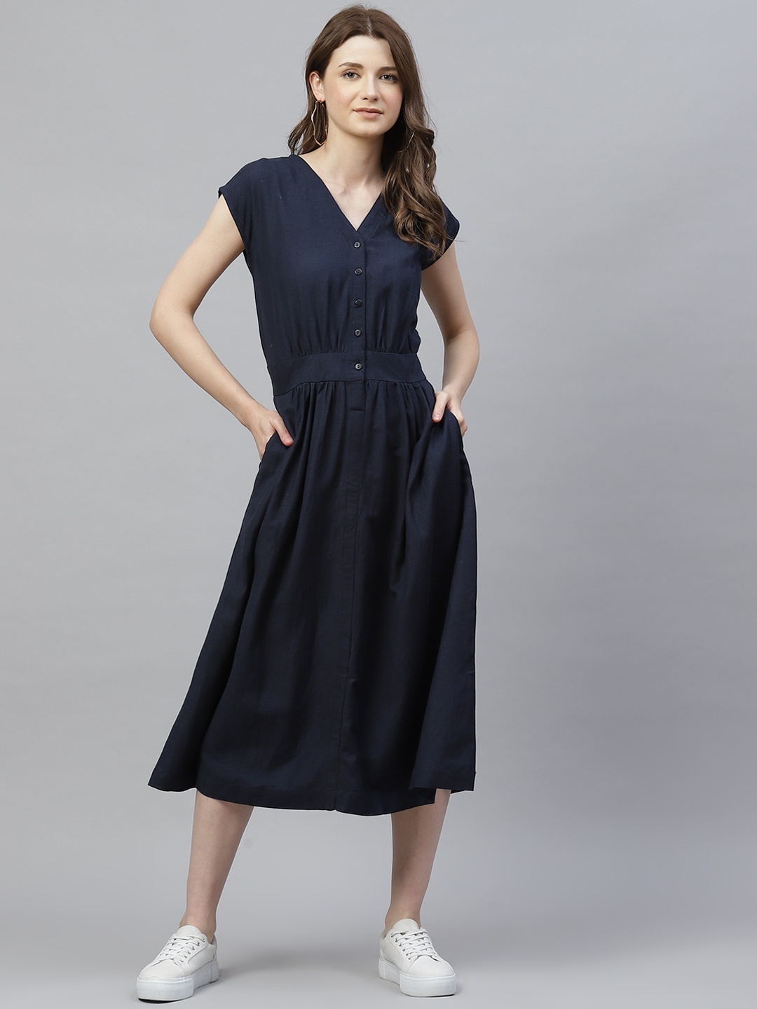 

Ayaany Women Navy Blue Solid Midi A-Line Dress