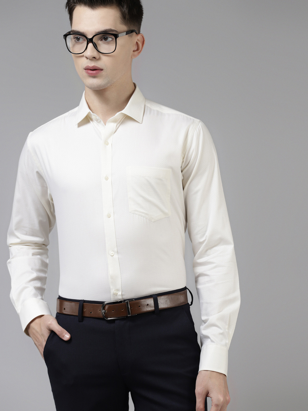 

Park Avenue Men Yellow Pure Cotton Self-Design Slim Fit Formal Shirt