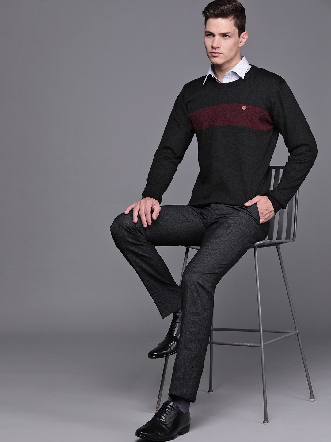 

Raymond Men Black Striped Pullover
