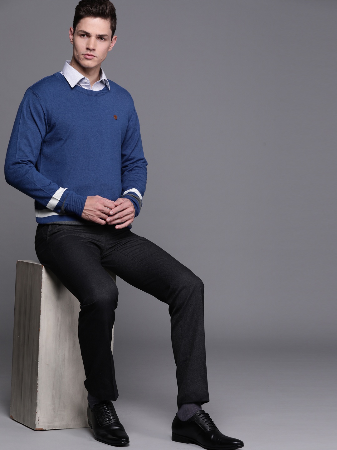 

Raymond Men Blue Striped Pullover