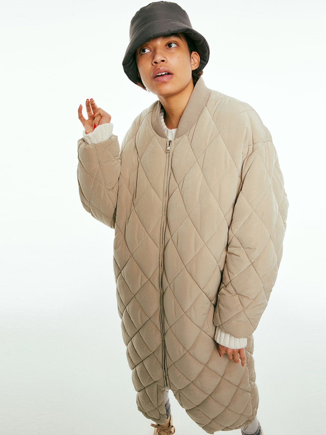 

H&M Women Beige Quilted Coat